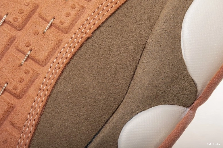 Low Retro 13 Stone Sepia  Jordan Clot AT3102-200 0101